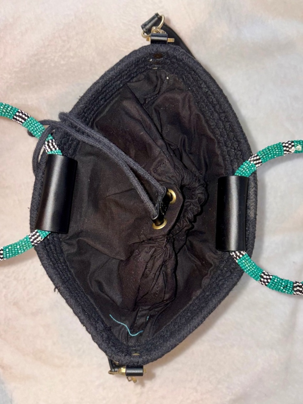 Elizabeth & James Bucket Crossbody Bag - Picture 6 of 12
